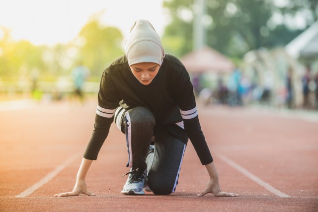 Muslim Sportwoman on the starting line